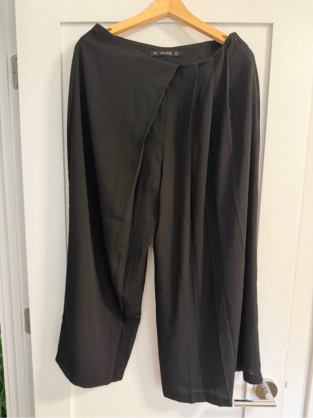 ZARA - Black Wide Leg Draped Pants
